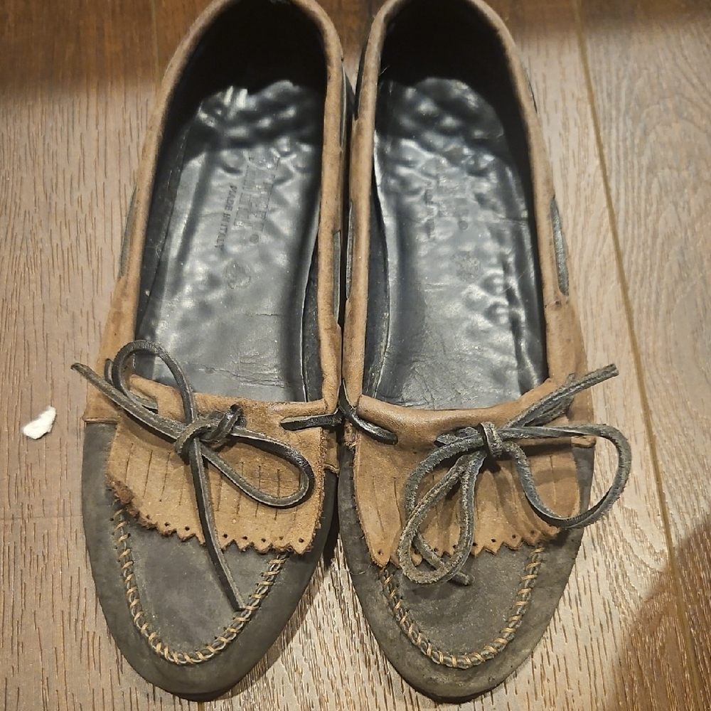 Women's Suede Moccasins with Bow